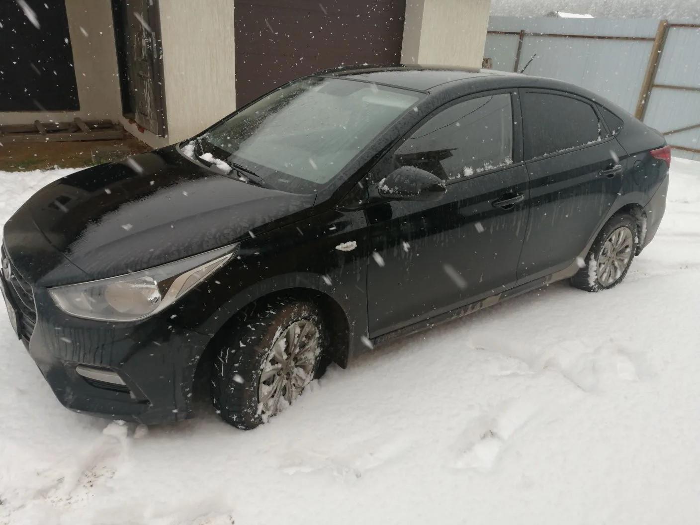 Легковой автомобиль марки HYUNDAI, модель Solaris, 2018 года выпуска, VIN-номер: Z94K241CBKR109338.