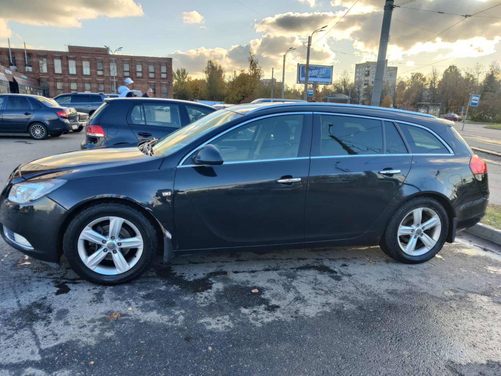 Автомобиль марки OPEL, модель: Insignia, год выпуска: 2010 г., кузов №: W0LGT8EC2A1097994 Имущество находится в залоге ПАО "Совкомбанк"
