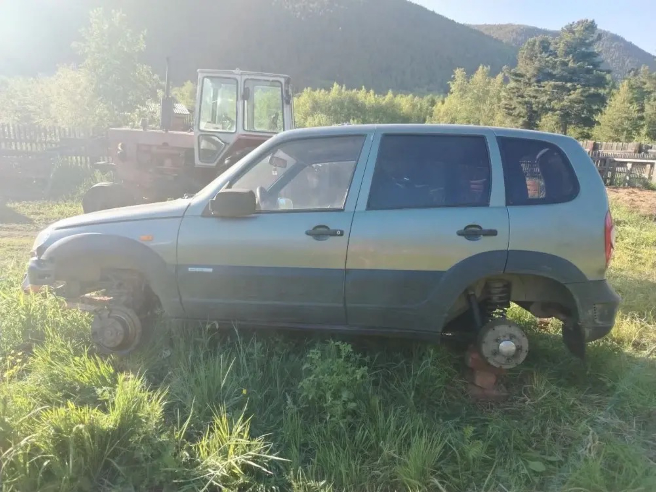 Легковой автомобиль марки: CHEVROLET, модели: Niva, год выпуска: 2009 г