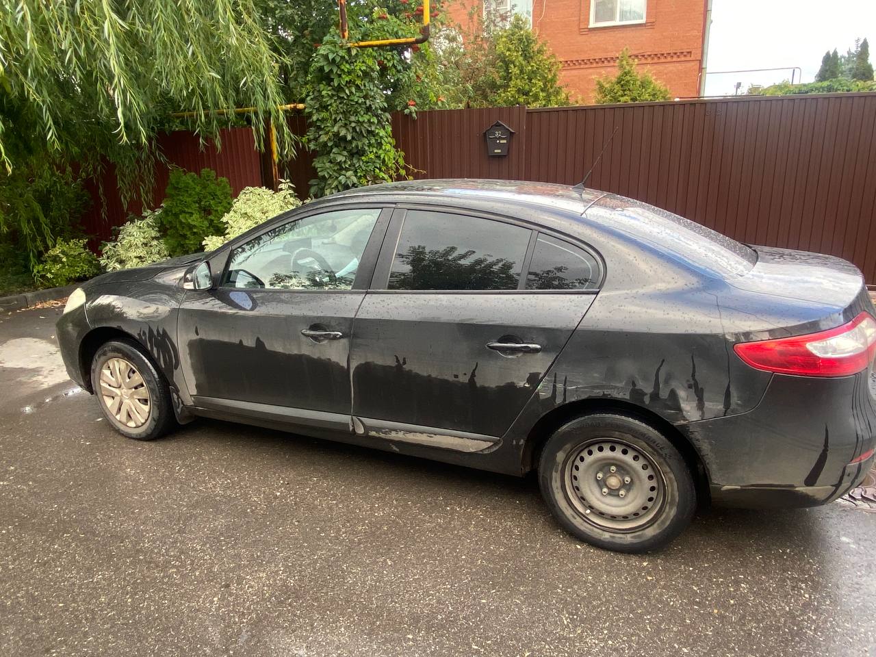 Легковой автомобиль марки: RENAULT, модель: Fluence, год выпуска: 2010 г., идентификационный номер (VIN): VF1LZBR0542844793