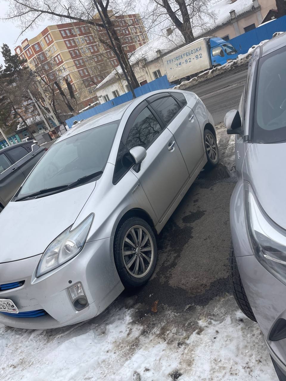 Автомобиль марки TOYOTA модель PRIUS 2011 г.в. номер кузова ZVW30-5290180