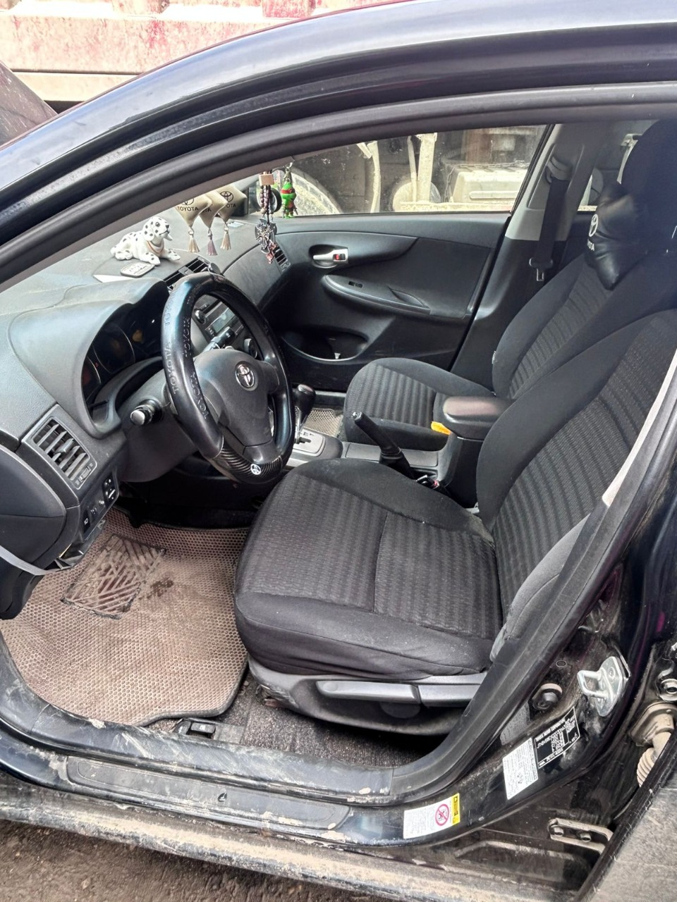 Автомобиль марки TOYOTA Corolla 2007 г.в. VIN-номер JTNBV58EX02030663