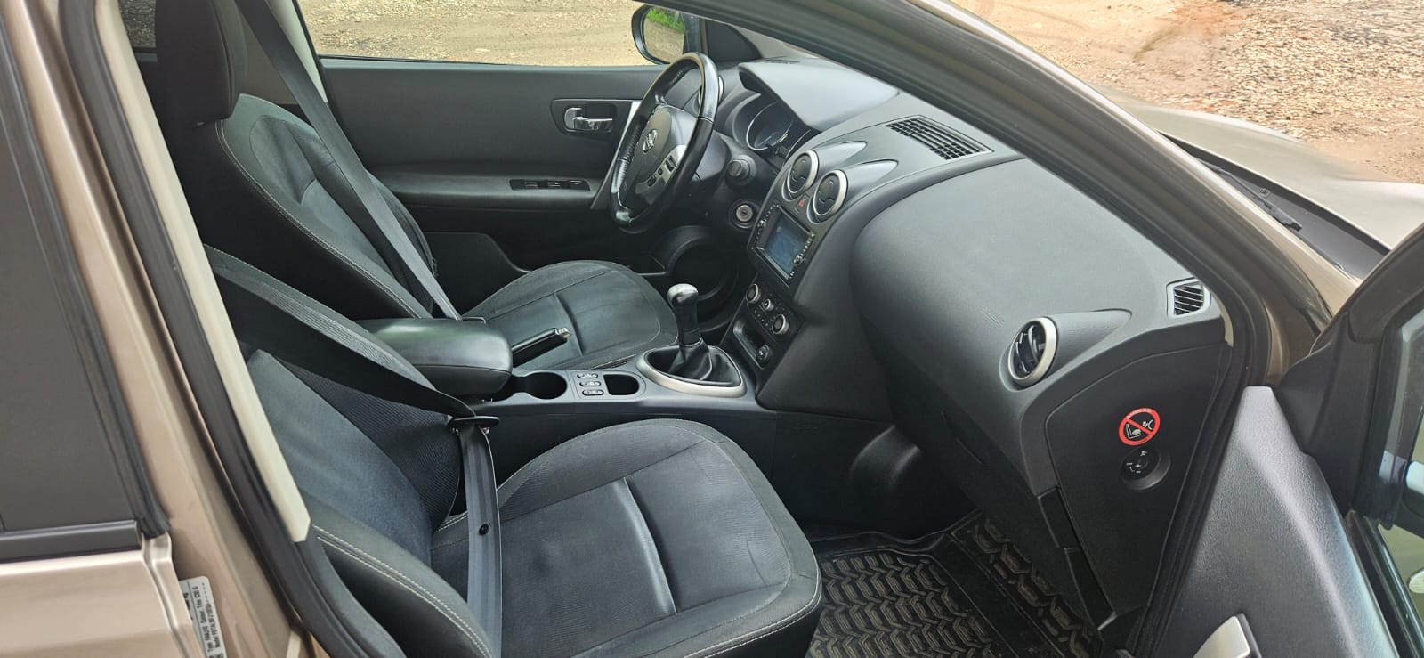 Автомобиль марки NISSAN модель Qashqai 2010 г.в. VIN-номер SJNFAAJ10U2115931