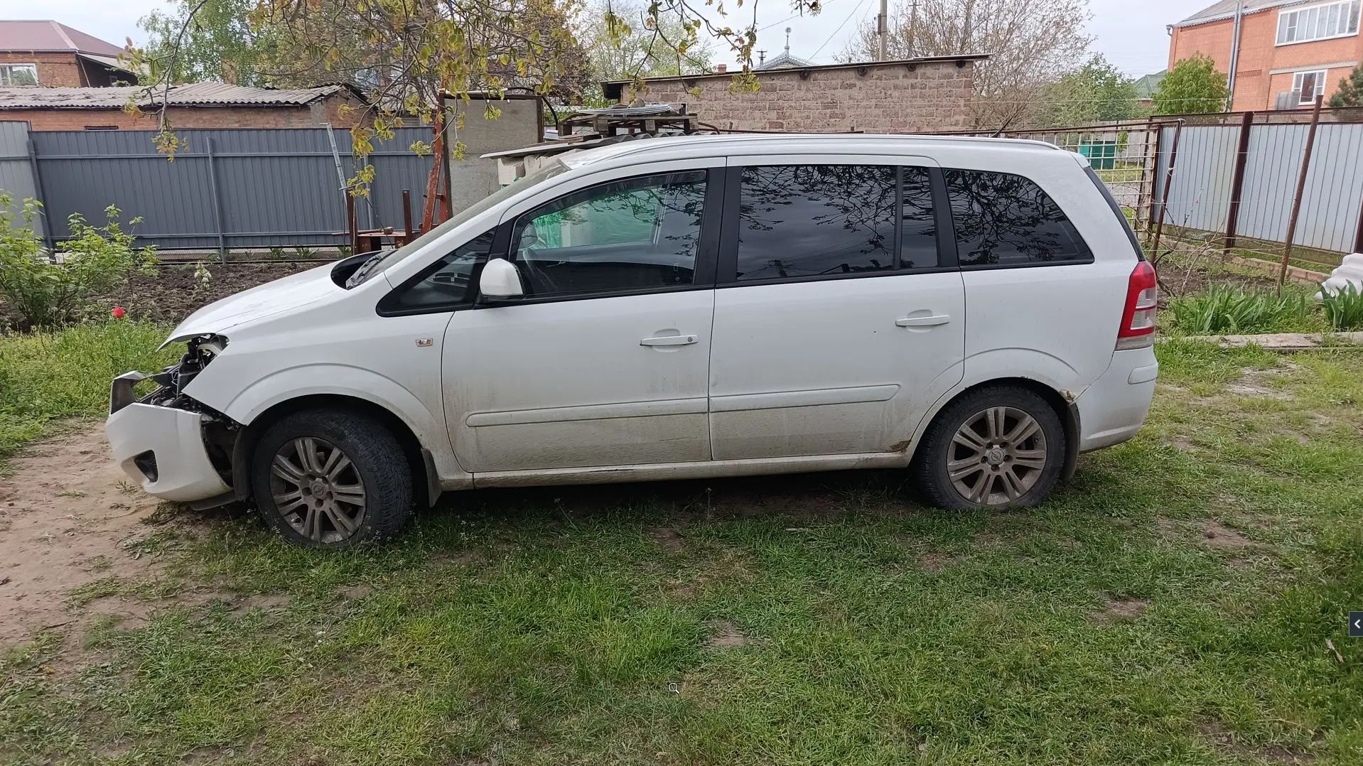 Автомобиль марки OPEL модель Zafira 2013 г.в. VIN-номер XWF0AHM75D0006801