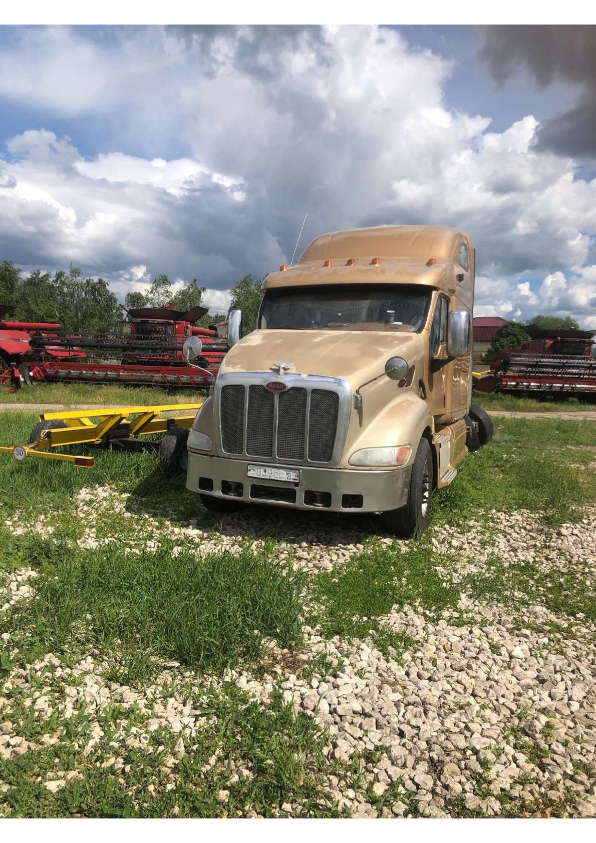 Автомобиль марки PETERBILT модель 387 2003 года выпуска, VIN: 1XP7D47X23D805410 (возможны скрытые дефекты) Имущество в залоге у ПАО «СОВКОМБАНК»