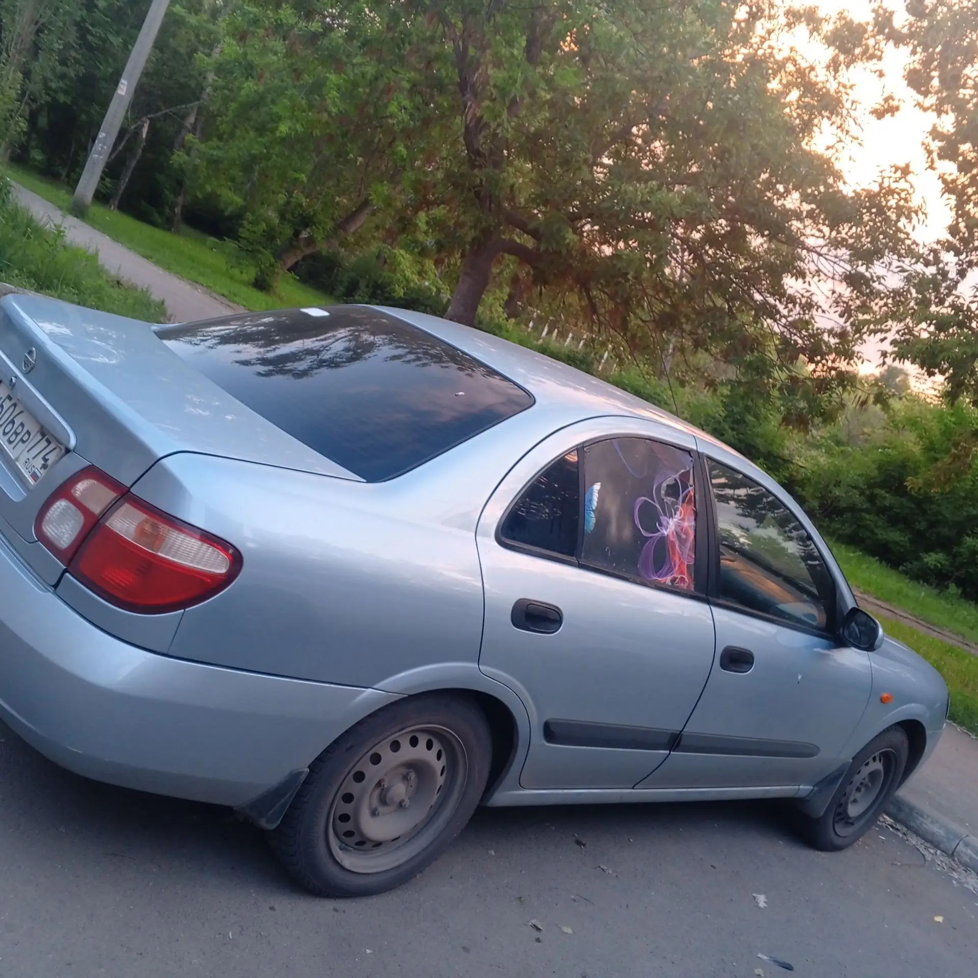 Автомобиль марки NISSAN, модель: ALMERA, год выпуска 2004, Идентификационный номер (VIN): SJNBAAN16U0548453 (Залог в пользу ПАО Совкомбанк)