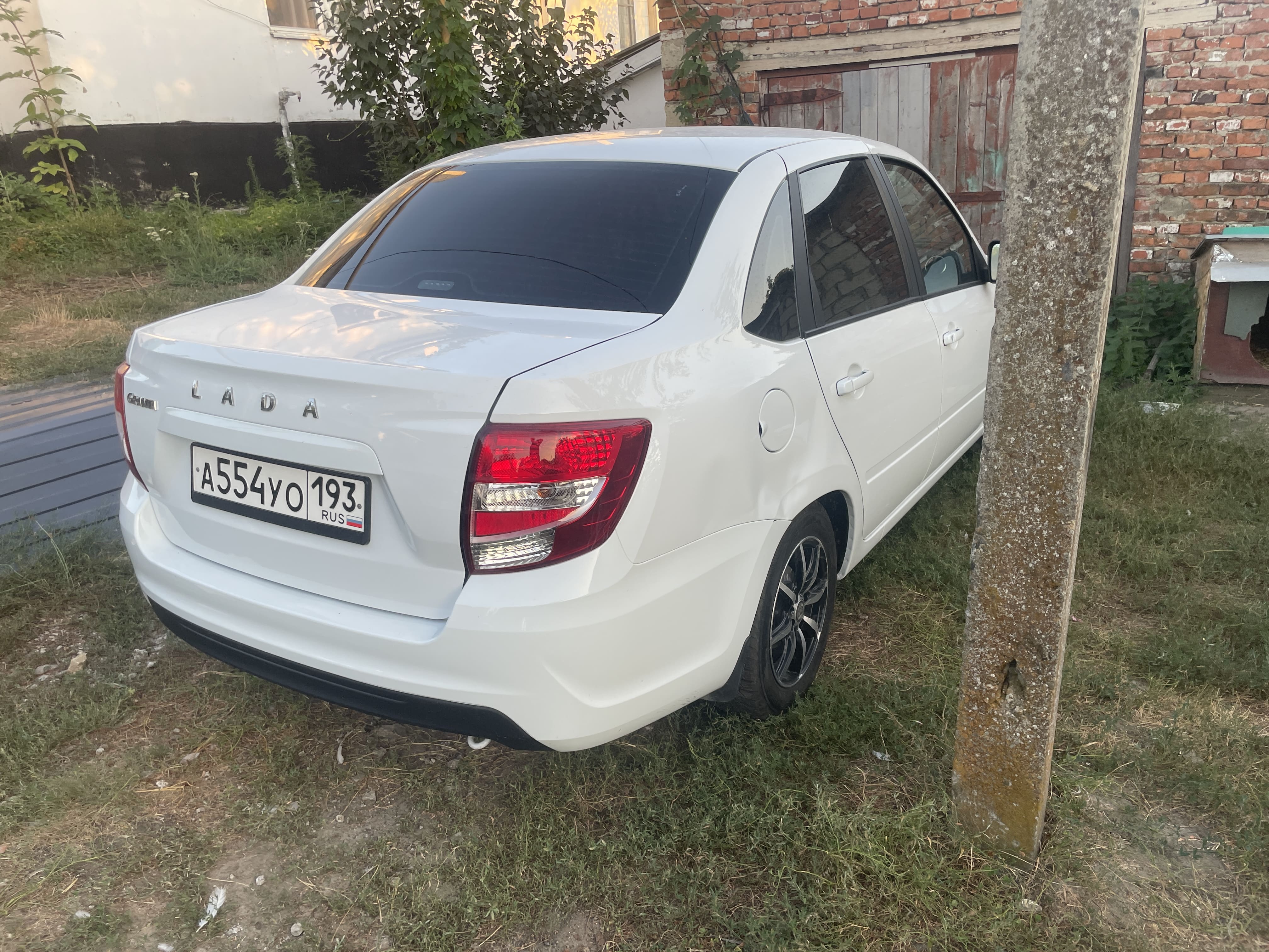 Автомобиль марки LADA модель Granta 2024 г.в. VIN-номер XTA219040R1024337