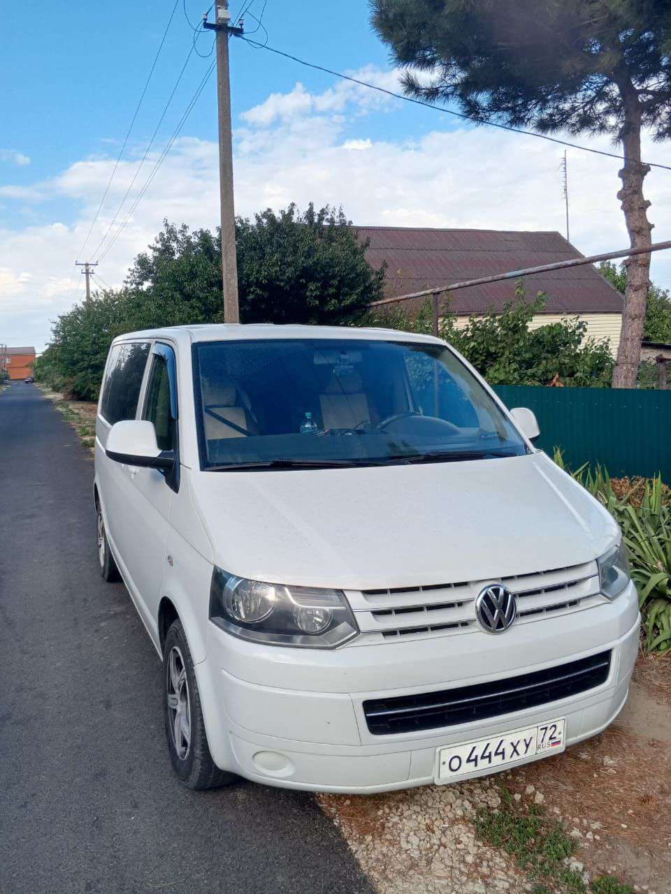 Автомобиль марки VOLKSWAGEN модель 7HC CARAVELLE 2013 г.в. VIN-номер WV2ZZZ7HZEH012678