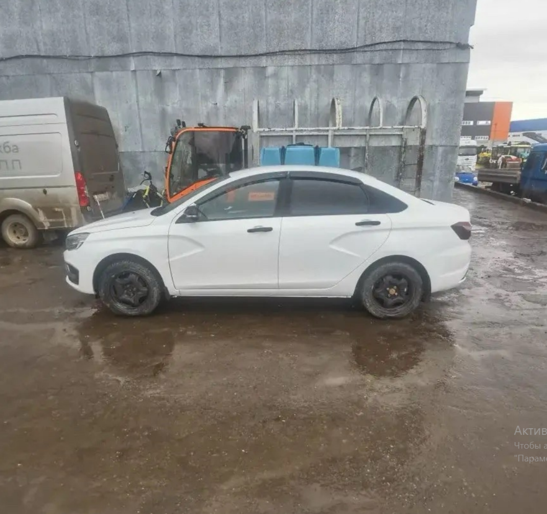 Автомобиль марки LADA модель VESTA 2024 г.в. VIN-номер XTAGFL110R0781627 (Залог в пользу ПАО "Совкомбанк").