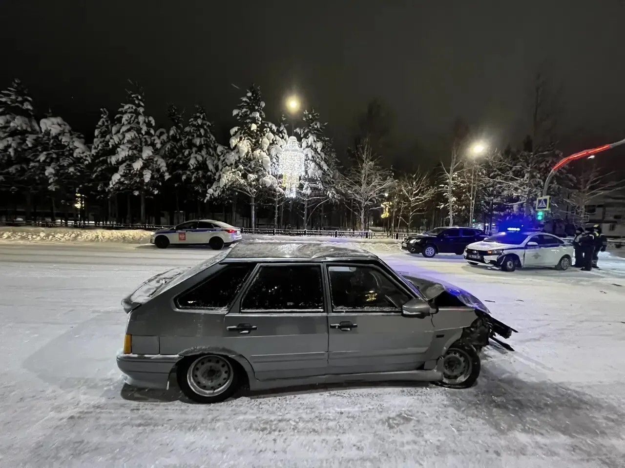Автомобиль марки LADA модель Samara 2011 г.в. VIN-номер XTA211440B5010319