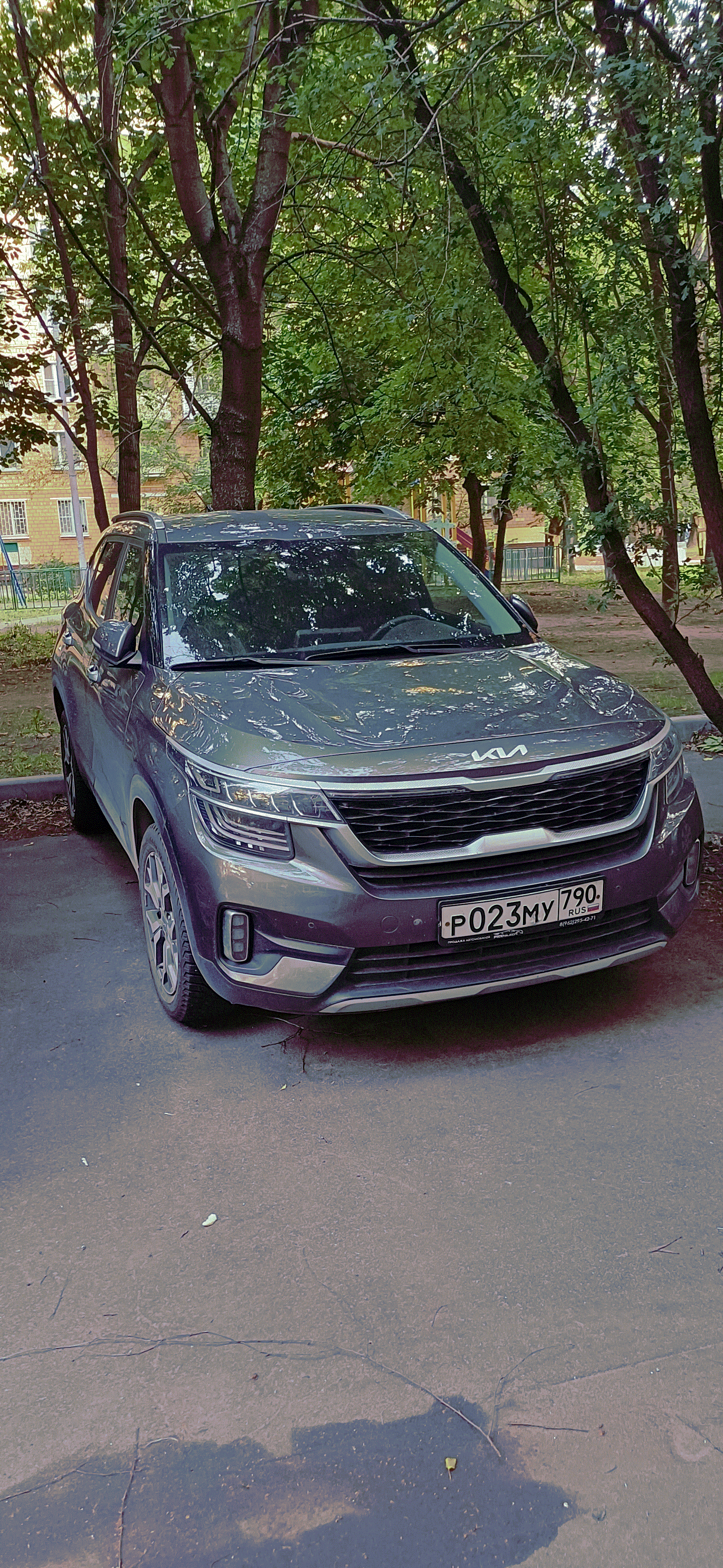 Автомобиль марки KIA модель Seltos 2022 г.в. VIN-номер XWEE381AENC005289. Имущество является предметом залога ПАО «Совкомбанк»
