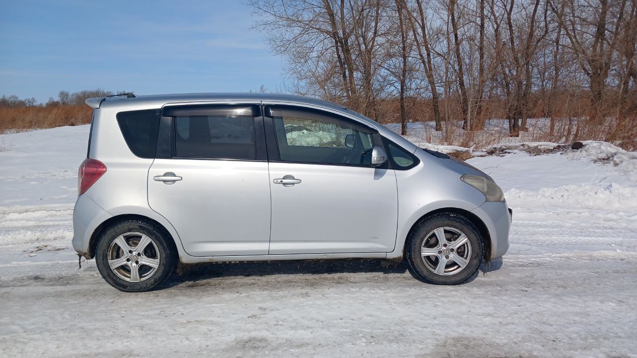 Автомобиль марки TOYOTA модель RACTIS 2008 г.в. VIN-номер NCP1000125848