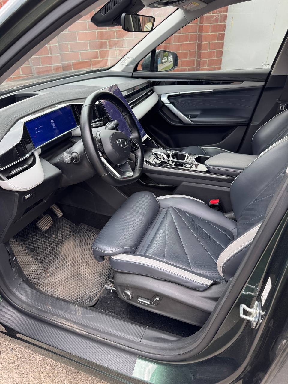 Автомобиль GEELY модель Atlas 2023 г.в. VIN-номер LB3FX1S61PB129883