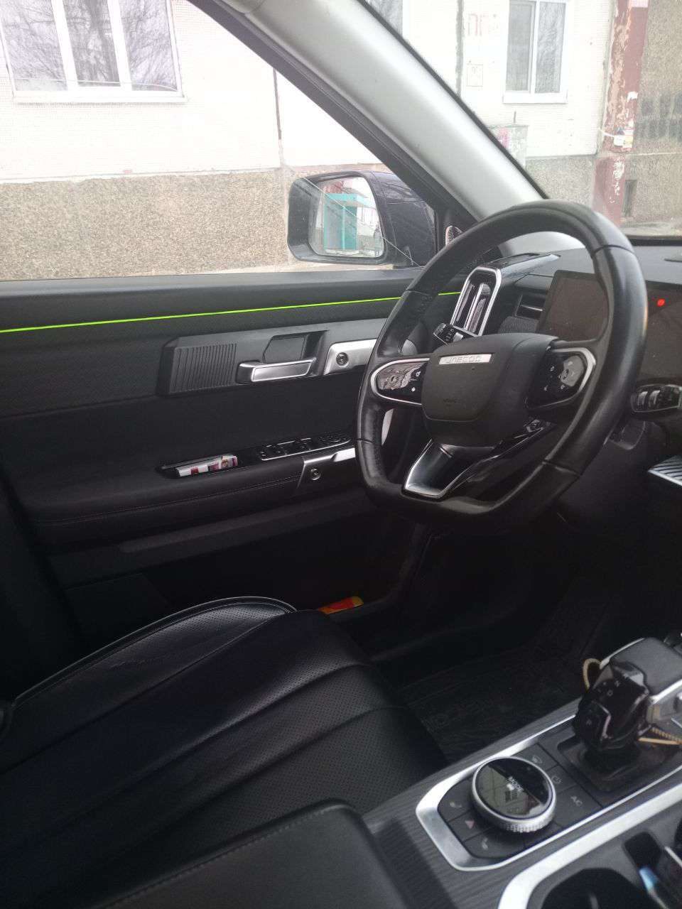 Автомобиль марки JAECOO модель J7 2023 г.в. VIN-номер LVVDD21B8PC021954