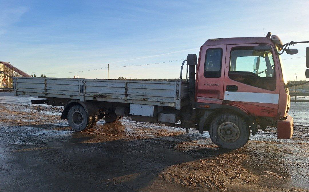 Автомобиль бортовой, идентификационный номер VIN: X9H73A3BJC0000041; марка, модель ТС: АБ-73A3BJ; категория ТС: C; год изготовления ТС: 2012 г.; шасси (рама): LVBV4PBB4BH105701; кузов №: отсутствует; цвет кузова: красный; мощность двигателя л.с. (кВт): 132 (97); рабочий объем двигателя, куб. см.: 3990; ПТС 62 НН 139928 от 26.04.2012 г. Имущество находится в залоге ПАО "Совкомбанк"