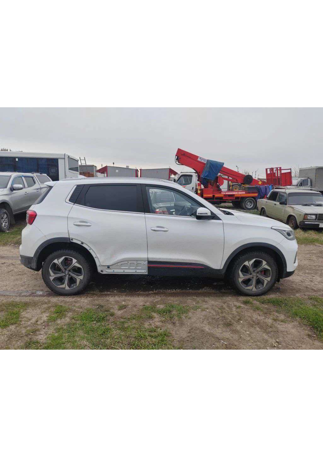 CHERY модель TIGGO 4 PRO 2023 г.в. VIN-номер LVVDB21B0PC045171