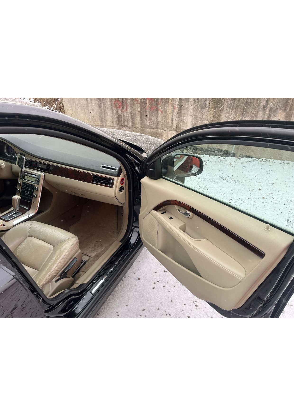 Автомобиль марки VOLVO модель S 80 2010 г.в. VIN номер YV1AS6050B1140954