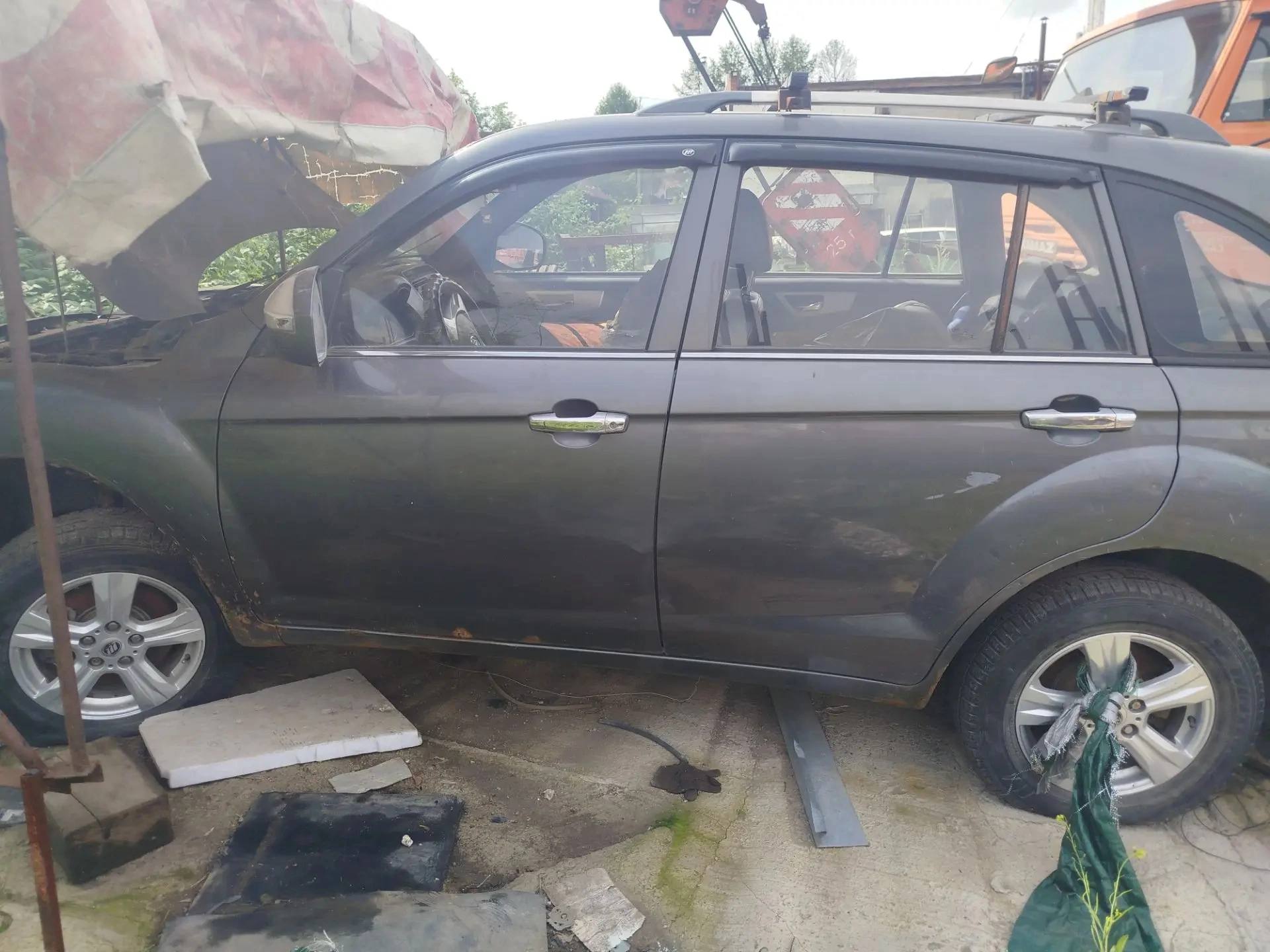 Автомобиль, марки: LIFAN, модели: 215800 (X60), год выпуска: 2014 г., идентификационный номер (VIN): X9W215800E0021953