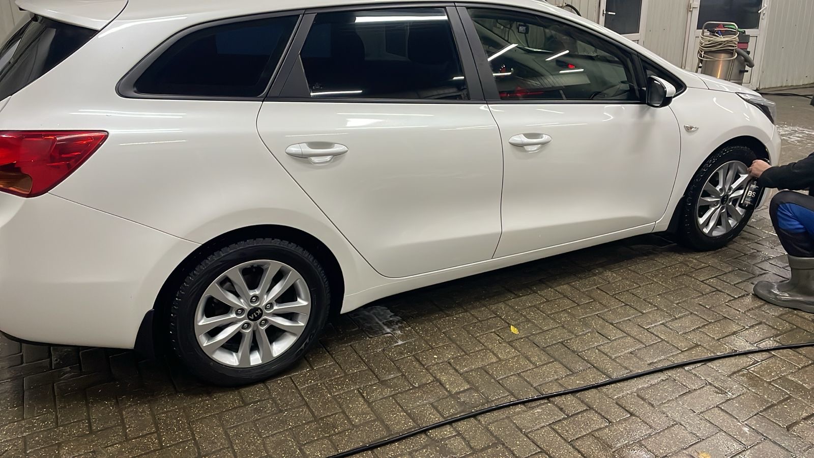 Автомобиль марки KIA модель JD (Ceed) 2017 г.в. VIN номер XWEHN812BH0021606