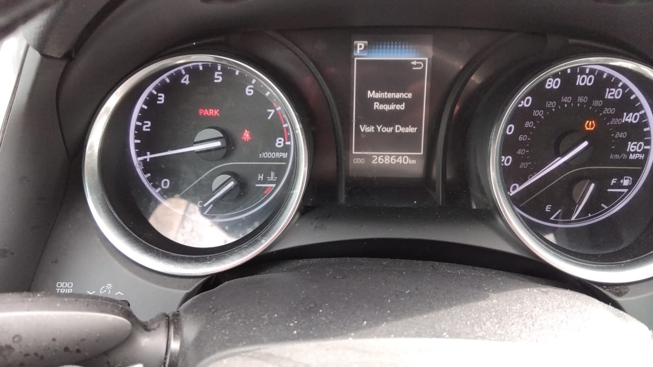 Автомобиль марки TOYOTA Camry 2019 г.в. VIN-номер 4T1B11HK5KU756268
