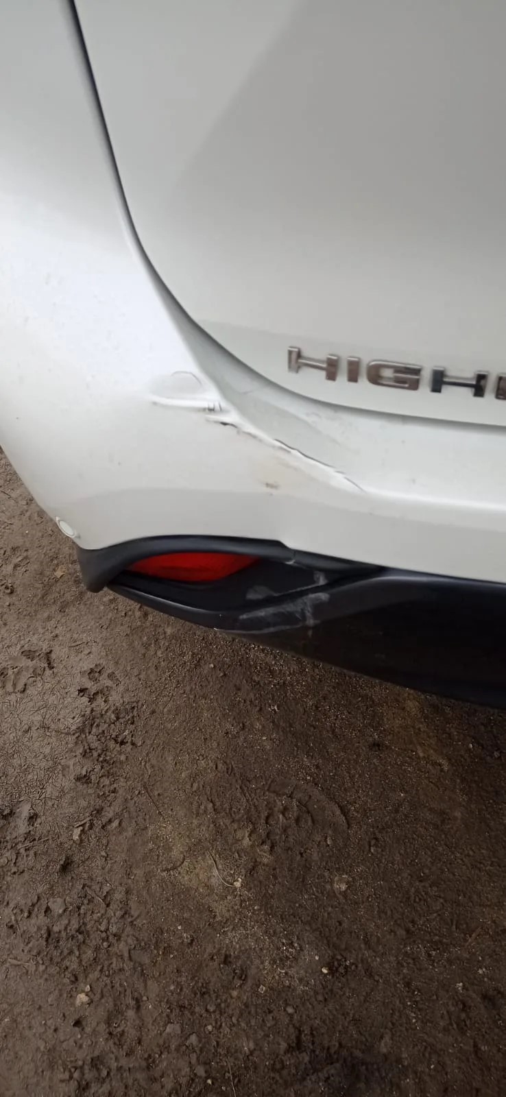 автомобиль TOYOTA модель Highlander 2021 г.в. VIN- номер 5TDLZ3BH50S097605