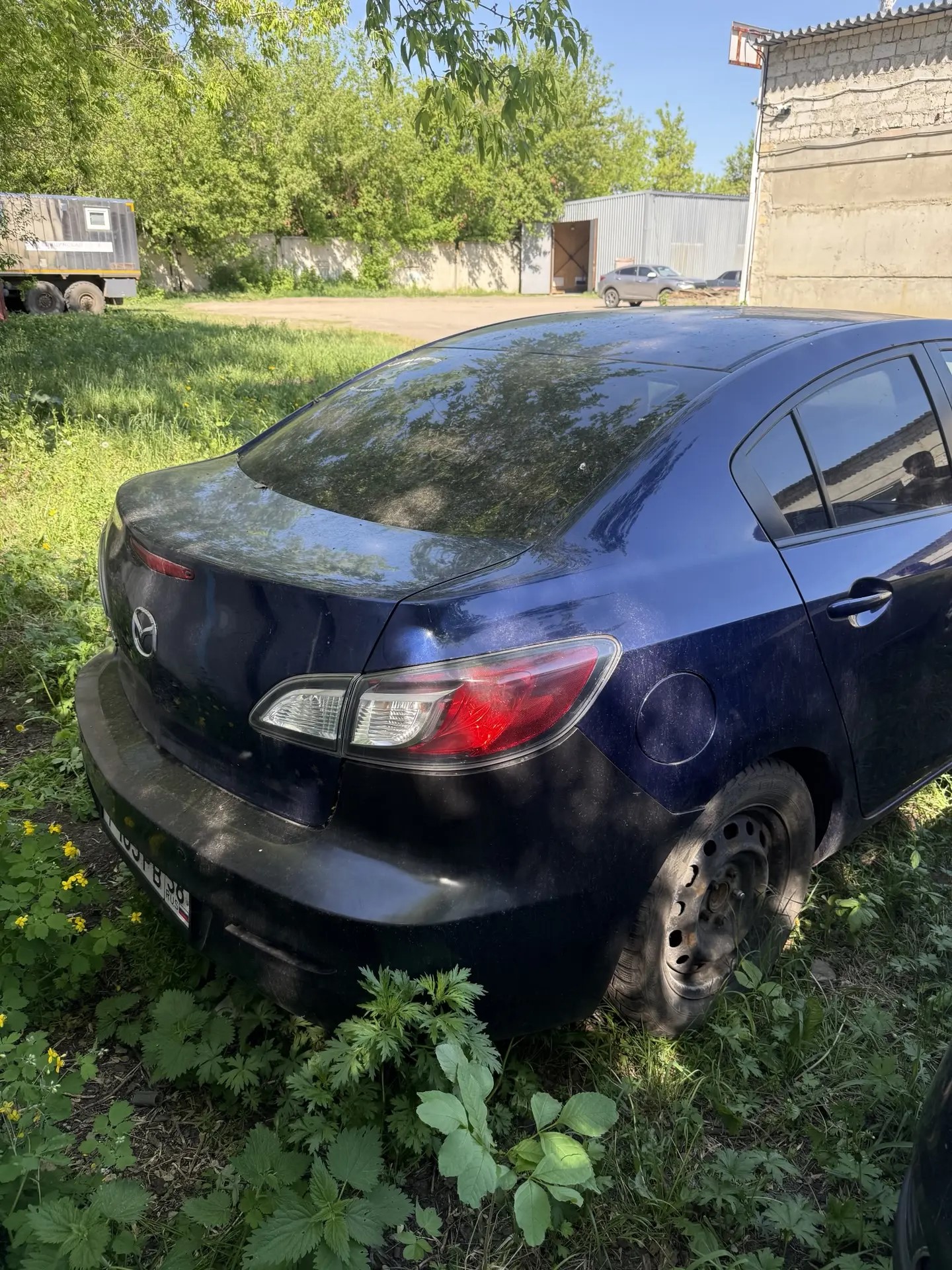 Автомобиль марки MAZDA модель 3 2012 г.в. VIN-номер JMZBL12Z511534247