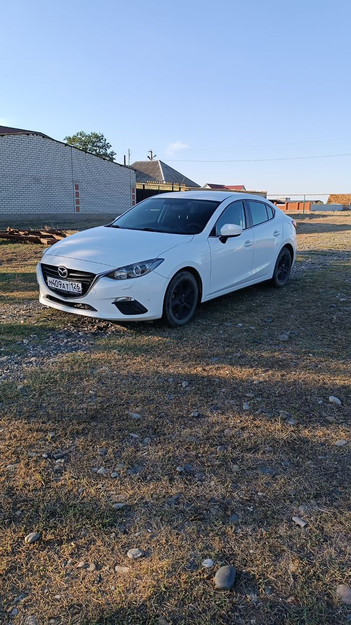 Легковой автомобиль марки: Mazda, модель: 3, идентификационный номер (VIN): JMZBM42Z231151993, кузов №: JMZBM42Z231151993