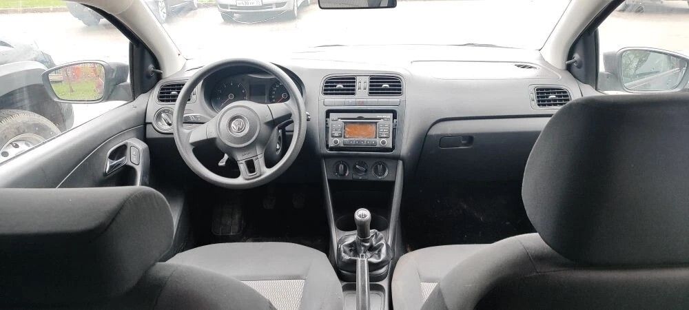 Автомобиль марки VOLKSWAGEN модель POLO 2011 г.в. VIN-номер XW8ZZZ61ZBG020748