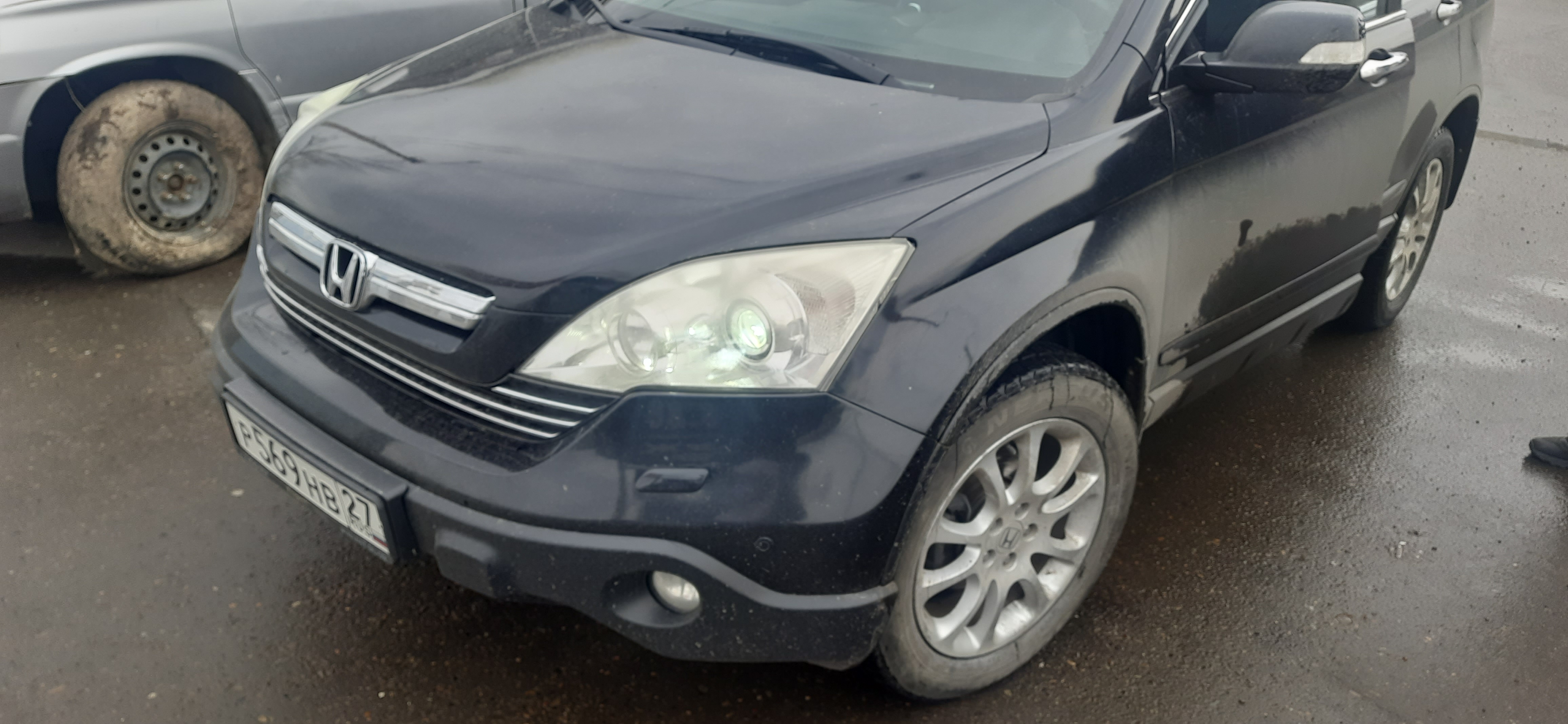Автомобиль марки HONDA модель CR V 2007 г.в. VIN-номер JHLRE48597C406516