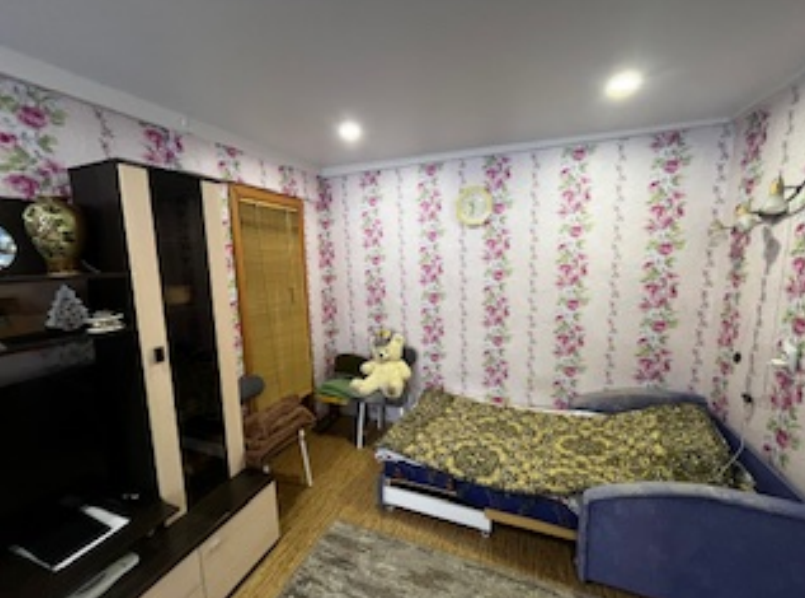 Квартира, общая площадь 42.2 кв.м., расположенная по адресу: 614030, Пермский край, г. Пермь, ул. Звенигородская, д. 10, кв. 9, кадастровый номер 59:01:2912565:321 Является предметом залога ПАО "Совкомбанк"