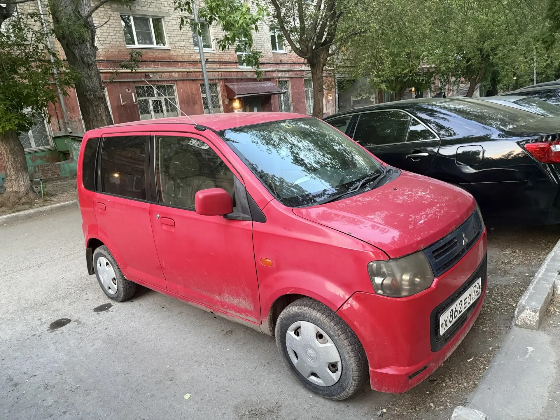 Автомобиль марки MITSUBISHI модель eK Wagon 2006 г.в. VIN-номер H82W0109664