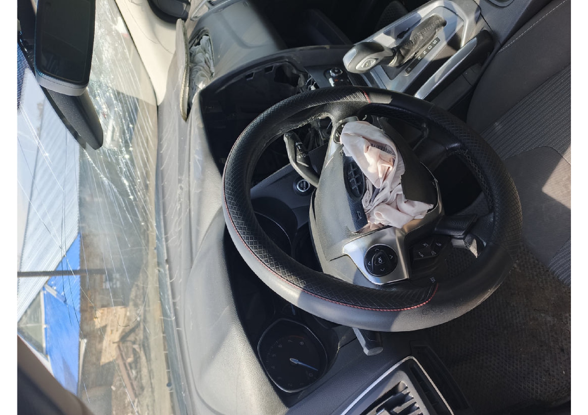 Автомобиль марки FORD модель Focus 2012 г.в. VIN-номер X9FKXXEEBKCB60850