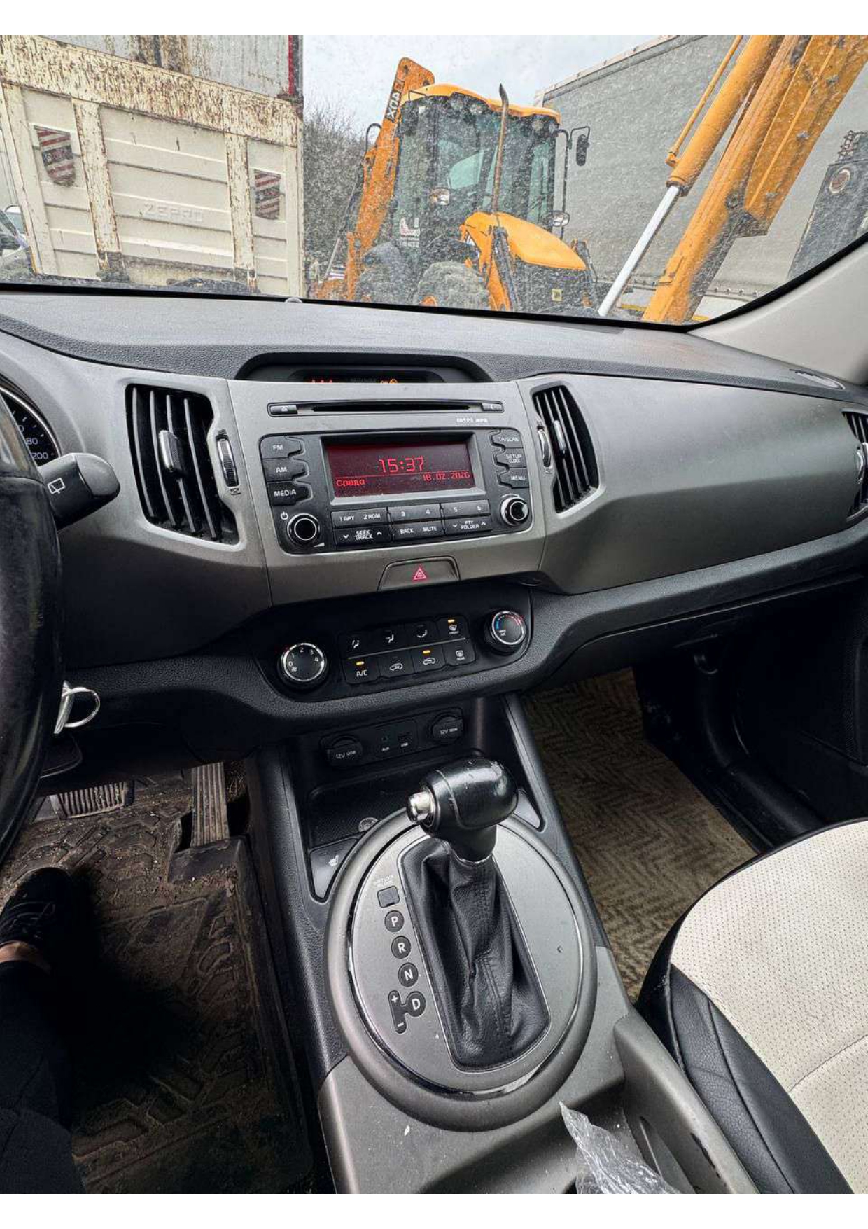 Автомобиль марки RENAULT модель Fluence 2013 г.в. VIN-номер VF1LZL70T49661087