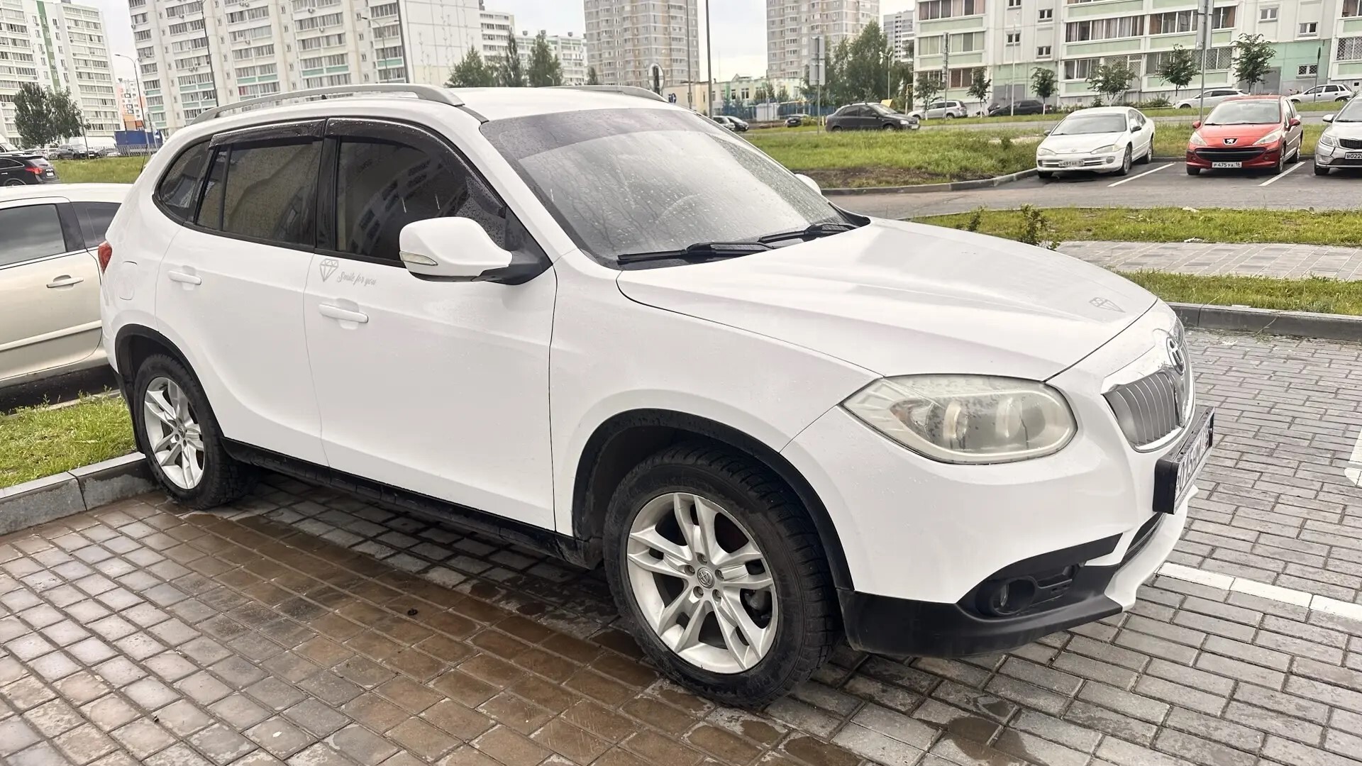 Автомобиль марки BRILLIANCE модель V5 2014 г.в. VIN-номер X9WYDBCB0E0000277 В залоге у Совкомбанк