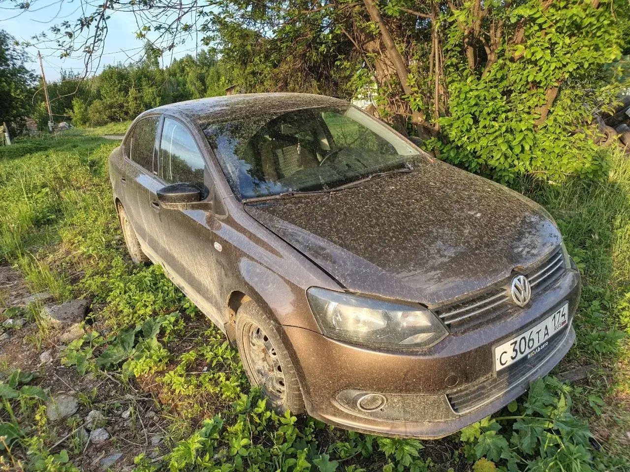 Автомобиль марки VOLKSWAGEN модель Polo 2014 г.в. VIN-номер XW8ZZZ61ZEG072131