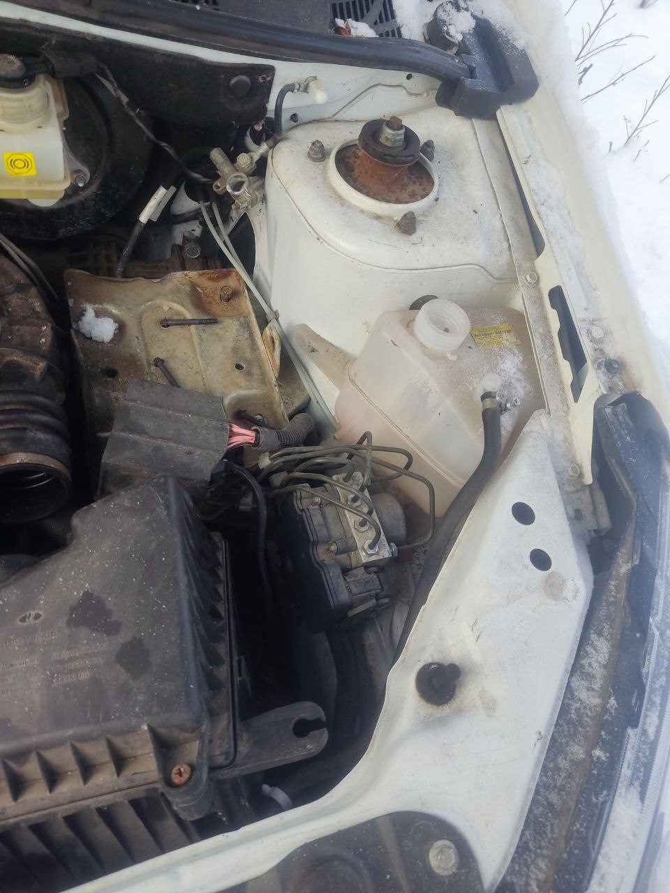 легковой автомобиль марки Лада Гранта, 2023 года выпуска, VIN XTA219040R1011433, государственный регистрационный номер С216ММ136 (предмет залога ПАО «Совкомбанк»)