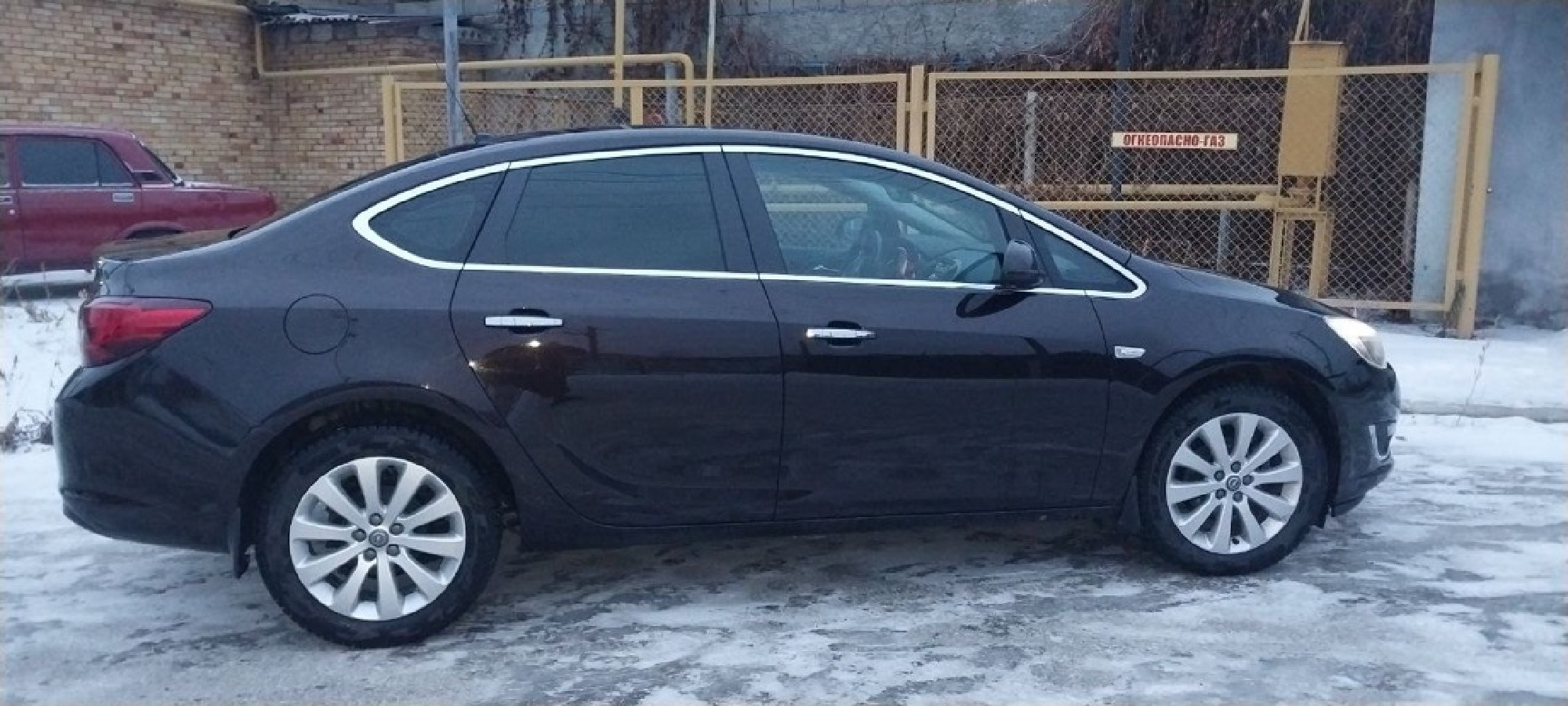 Автомобиль марки OPEL модель ASTRA 2013 г.в. VIN-номер XUFPE5DC9E3004224