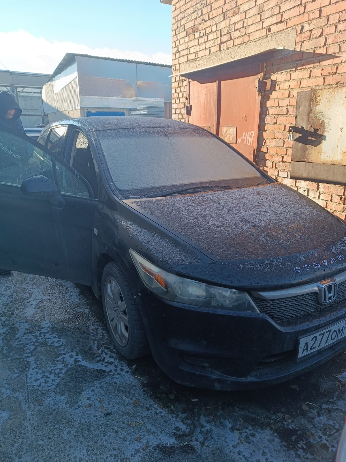 Автомобиль марки HONDA STREAM, 2008 года выпуска, номер кузова RN61075431