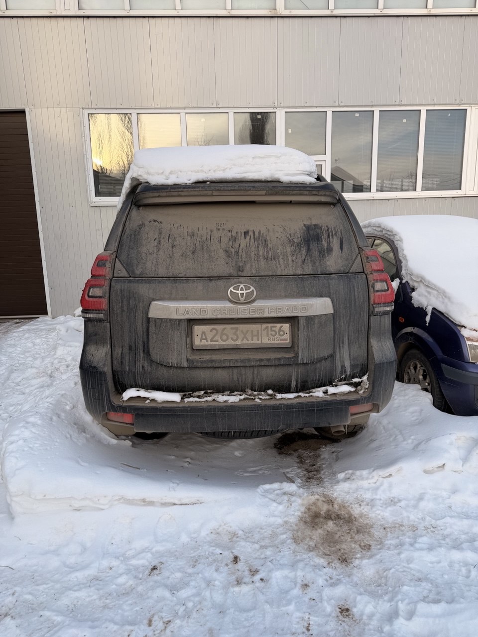 Автомобиль марки TOYOTA модель Land Cruiser 2018 г.в. VIN-номер JTEBR3FJ005012535