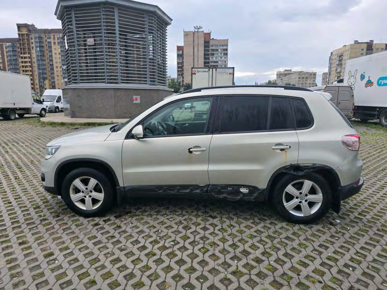 Автомобиль легковой Volkswagen Tiguan, 2013 г.в., VIN XW8ZZZ5NZDG128725.