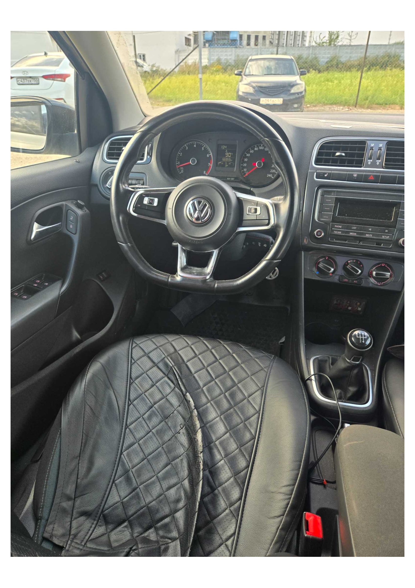 Легковой автомобиль марки: Volkswagen, модель: POLO, идентификационный номер (VIN): XW8ZZZ61ZLG039624. номер кузова: XW8ZZZ61ZLG039624, год выпуска: 2020г.