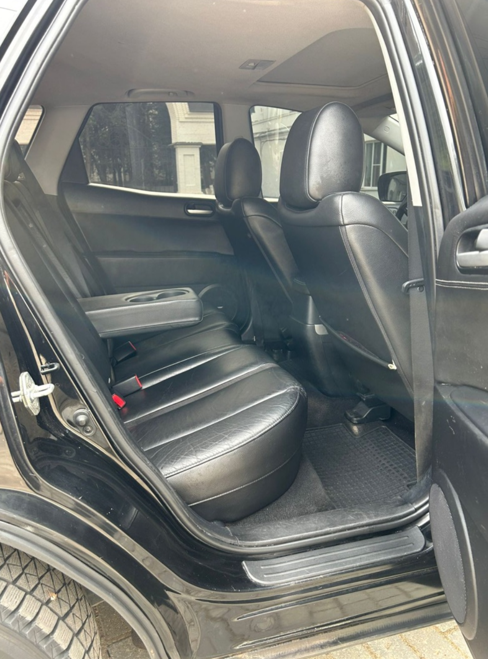 Автомобиль марки MAZDA модель CX-7 2007 г.в. VIN-номер JMZER893880108934