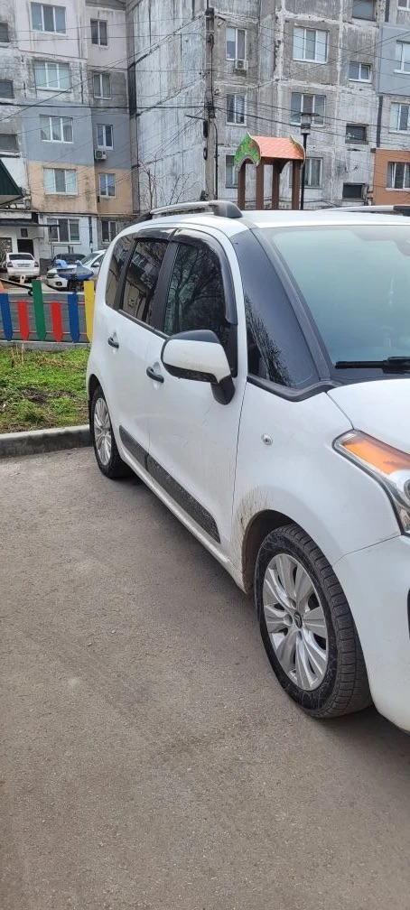Автомобиль марки CITROEN модель C3 Picasso 2012 г.в. VIN-номер VF7SH8FP0CT512154