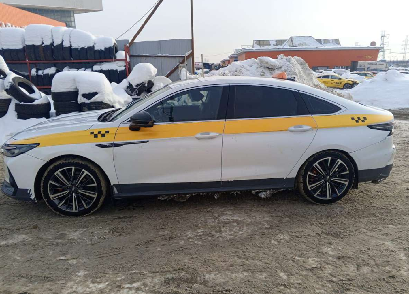 Автомобиль марки CHERY модель ARRIZO 8 2023 г.в. VIN-номер LVVDC21B8PD214473.