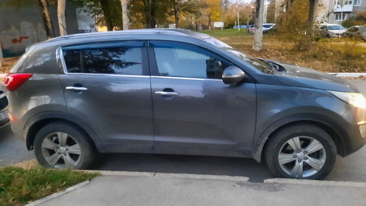 Автомобиль марки KIA, модель: Sportage, год выпуска: 2012 г., кузов №: XWEPC811AD0008034, идентификационный номер (VIN):): XWEPC811AD0008034
