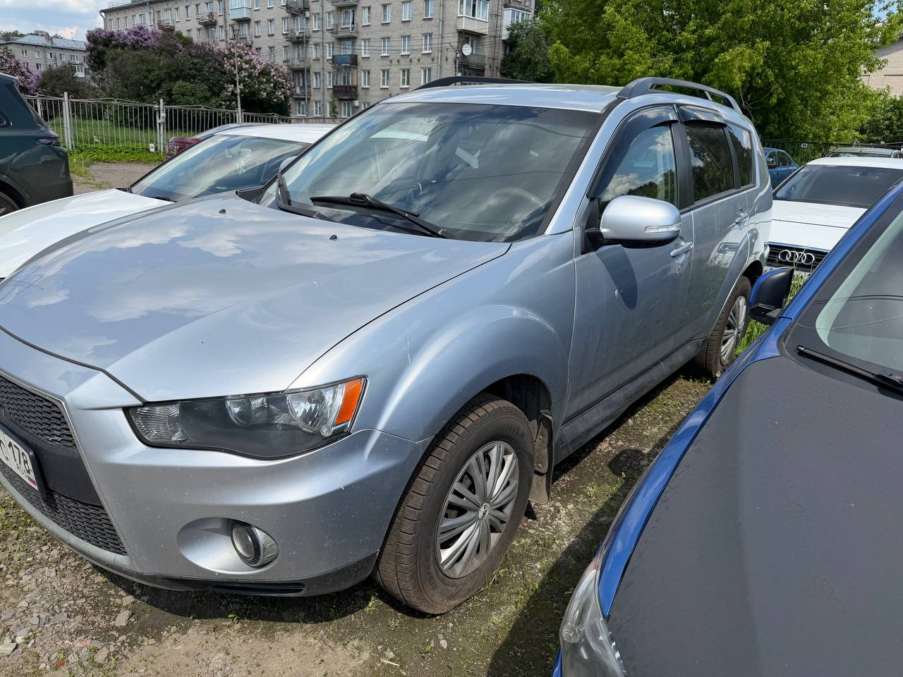 Автомобиль марки MITSUBISHI, модель Outlander 2010 г.в. VIN-номер JMBXTCW4WBU001036