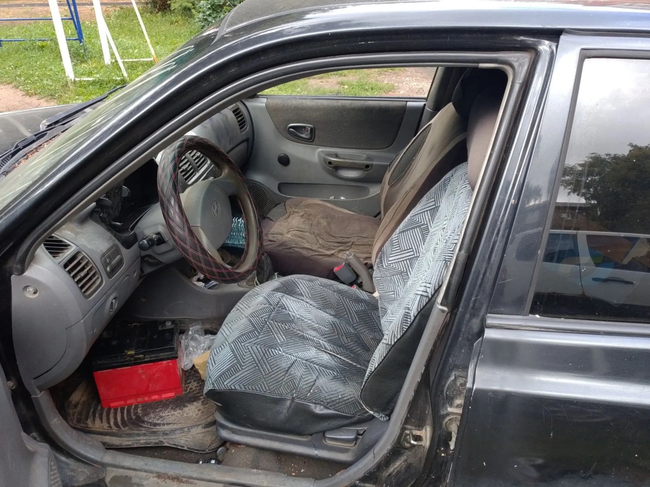 Автомобиль HYUNDAI модель ACCENT 2006 г.в., VIN-номер X7MCF41GP6M076004.