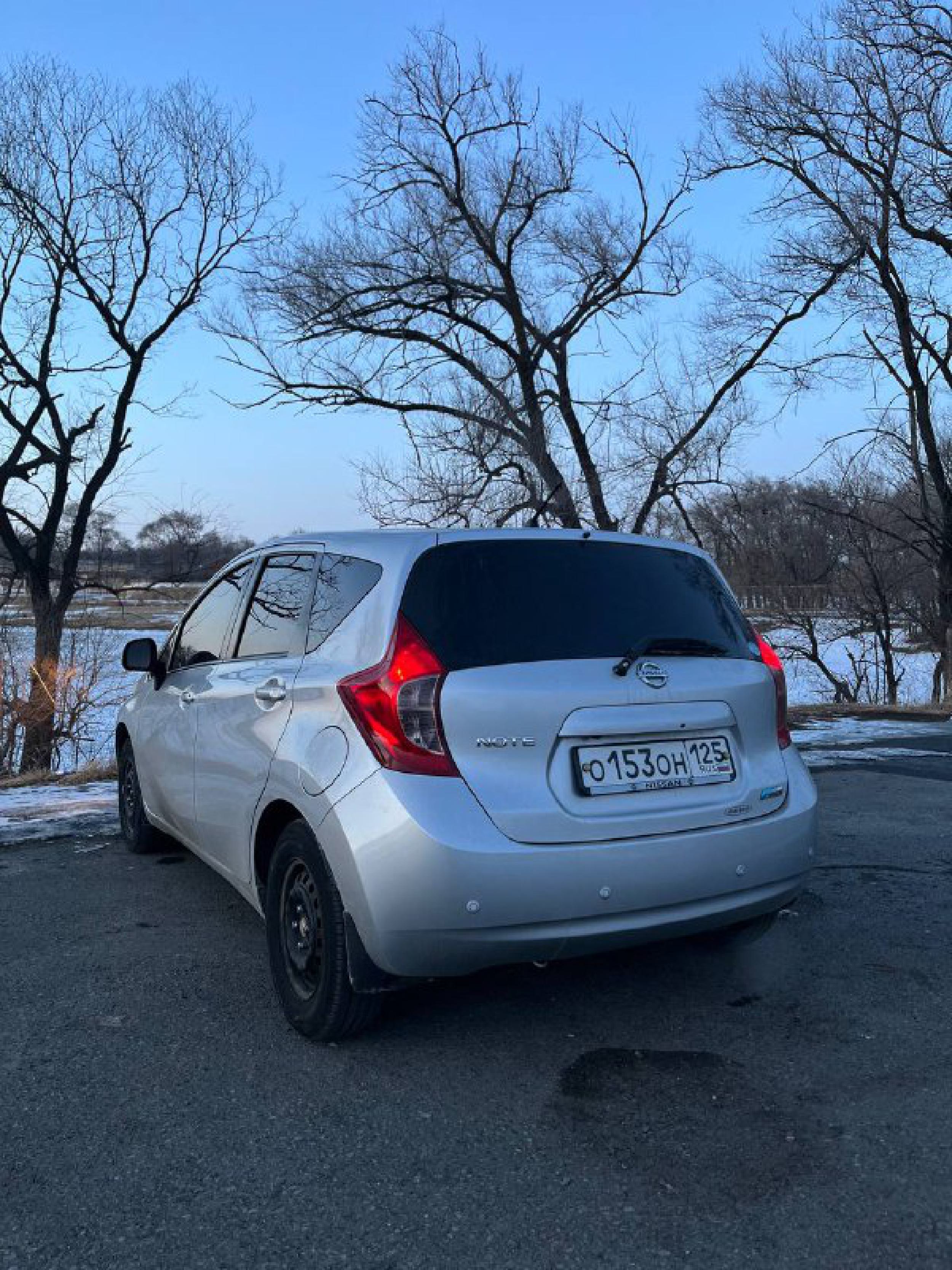 Легковой автомобиль марки: NISSAN, модели: Note, год выпуска: 2015 г., кузов №: E12-403498