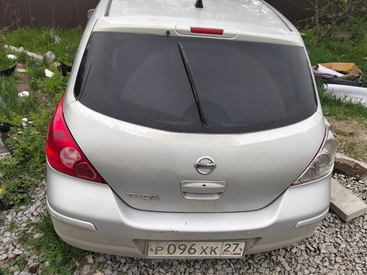 Автомобиль марки NISSAN модель Tiida 2011 г.в. VIN-номер 3N1FCAC11UK548599