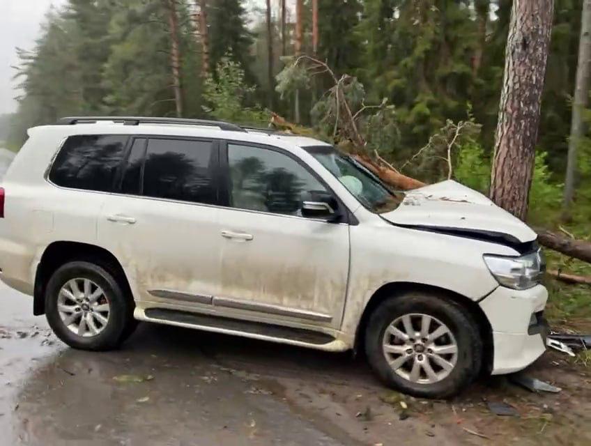 Автомобиль марки TOYOTA модель LAND CRUISER 2018 г.в. VIN-номер JTMCV02J8042677867